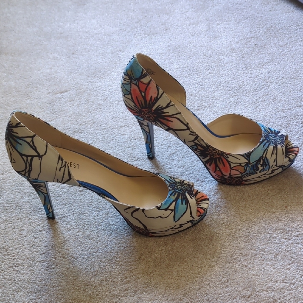 NWOT Nine West Constance Cream, Blue and Orange Floral Peep Toe Heels, Sz 7.5 - Picture 7 of 8